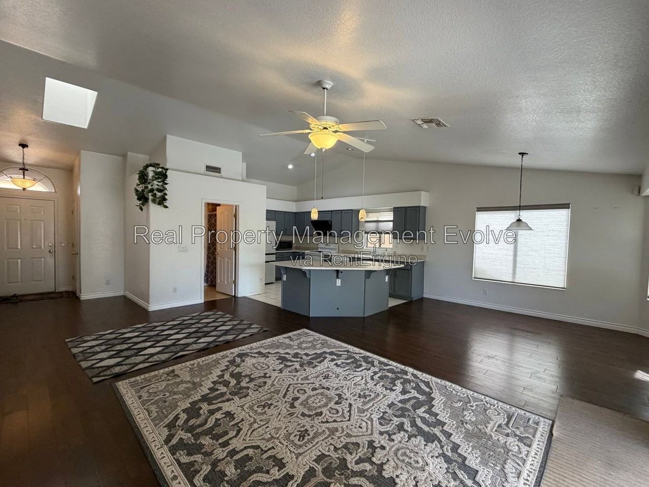 2227 E Edna Ave - Photo 5 of 34