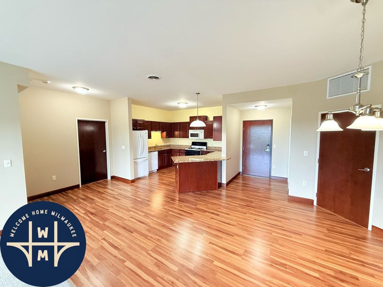 6330 W Greenfield Ave #409 - Photo 4 of 16