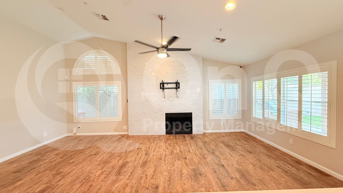 9140 E Siesta Ln - Photo 4 of 23