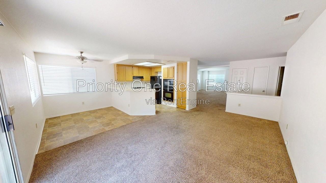 11174 Paseo Montanoso - Photo 2 of 20