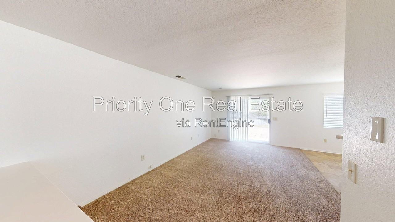 11174 Paseo Montanoso - Photo 6 of 20