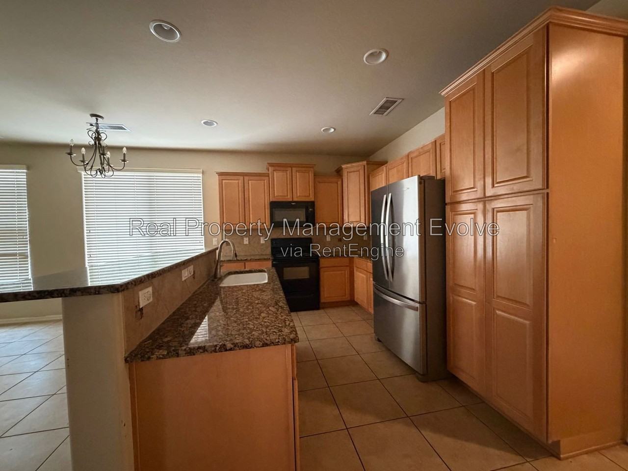 5640 W Kowalsky Ln - Photo 4 of 28