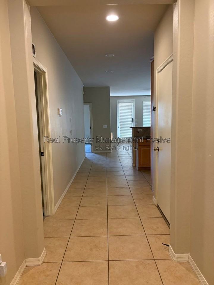 5640 W Kowalsky Ln - Photo 7 of 28