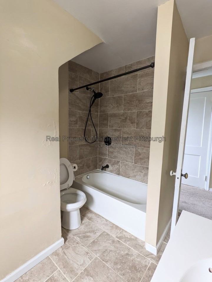 302 W Miller Ave - Photo 7 of 12
