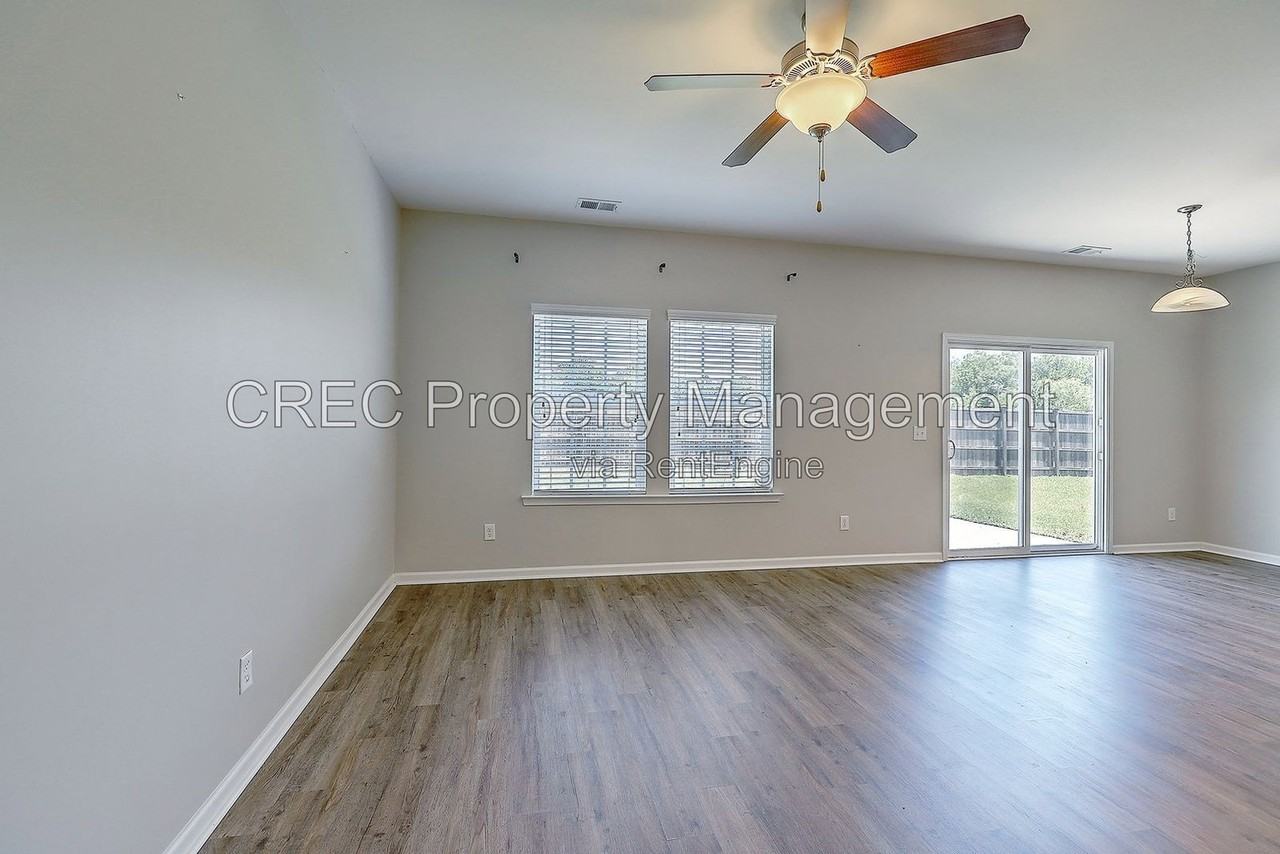 9657 Spencer Woods Rd - Photo 6 of 29