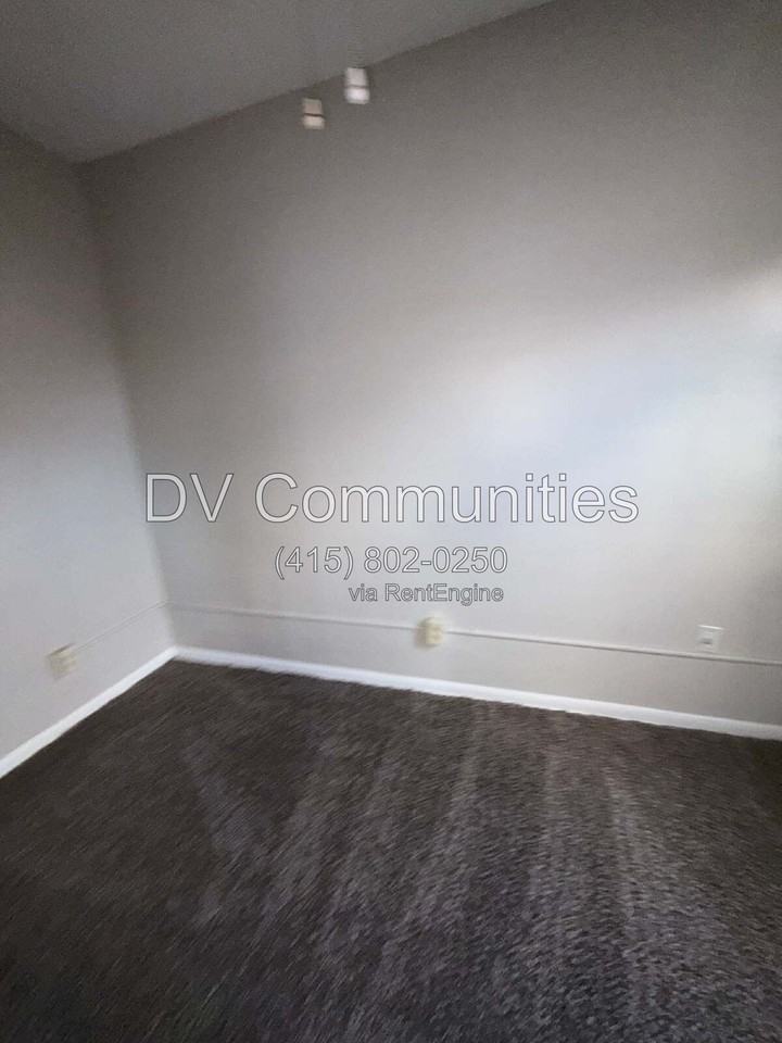 3417 Storer Ave - Photo 3 of 20