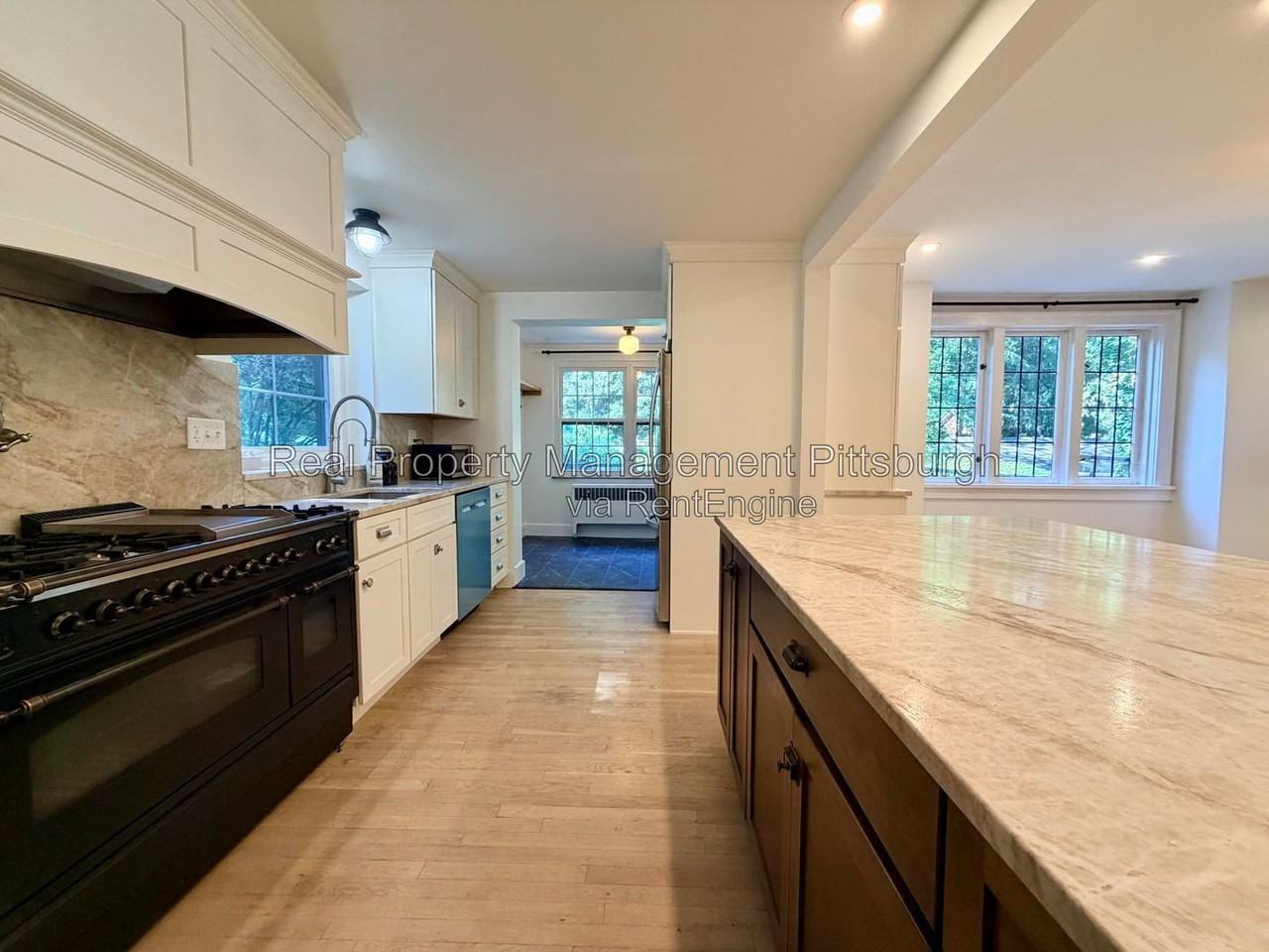 152 Gordon St - Photo 6 of 29