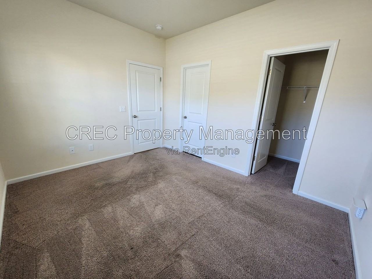 260 Hyrne Dr - Photo 5 of 27