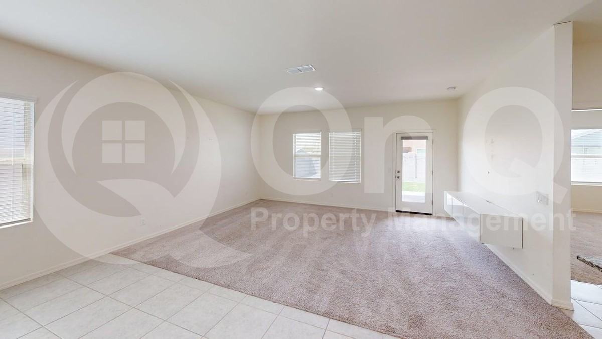 5922 E Athena Rd - Photo 2 of 23