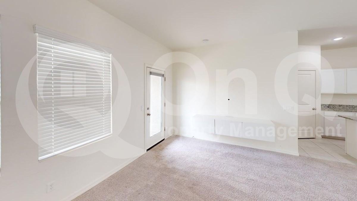 5922 E Athena Rd - Photo 3 of 23