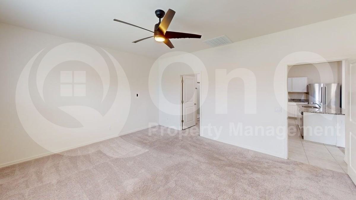 5922 E Athena Rd - Photo 4 of 23