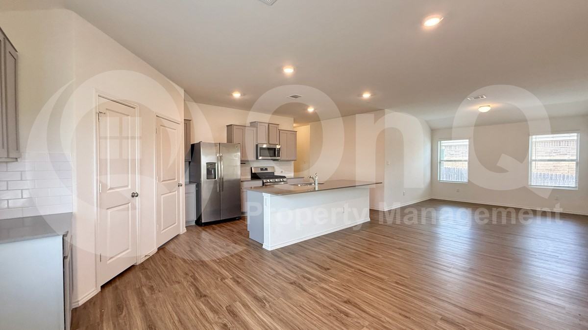 21601 Quick Fox Dr - Photo 4 of 19