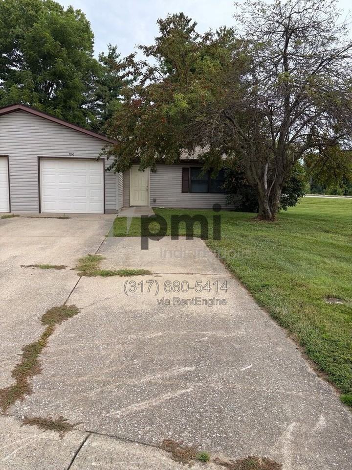 7290 N Ian Ct - Photo 3 of 38