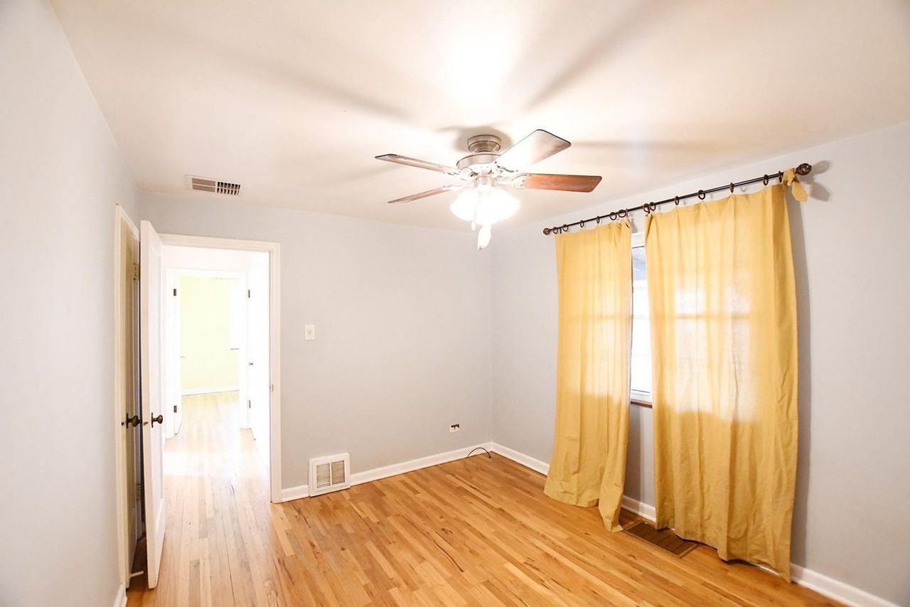 3025 Holly St - Photo 4 of 12