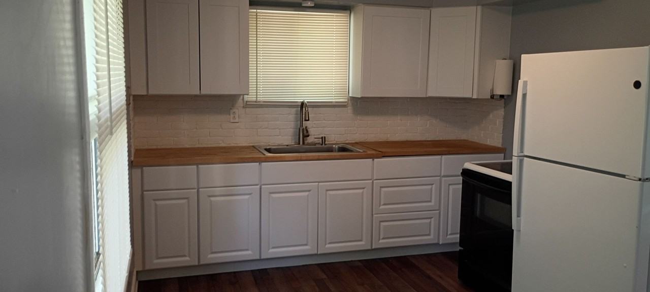 702 Saratoga Ave - Photo 5 of 15