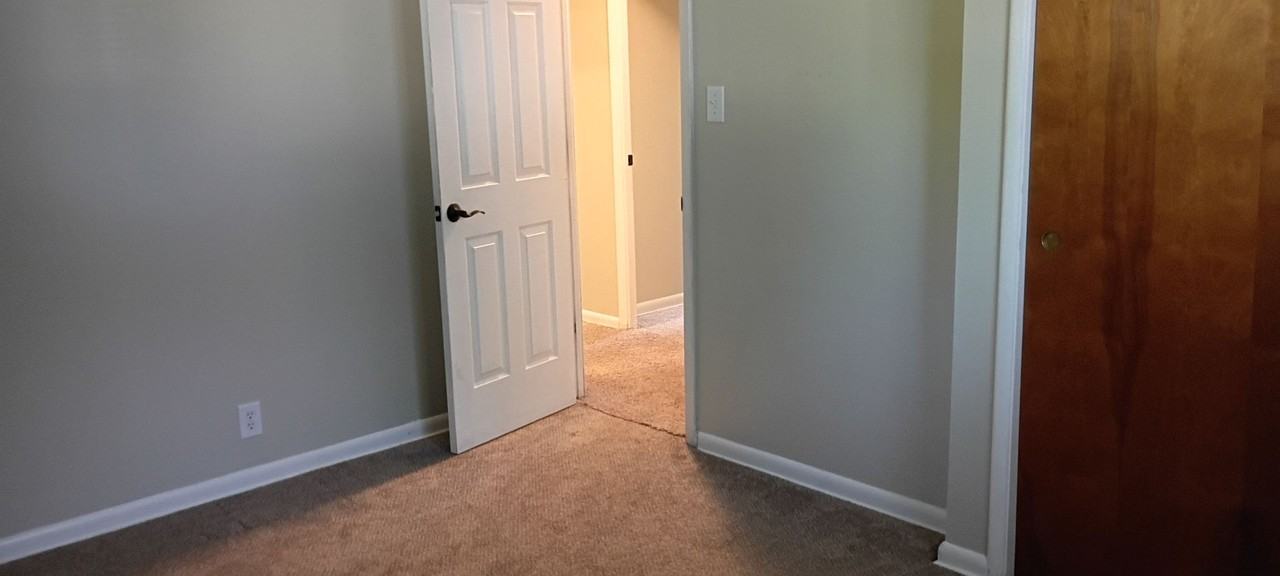 702 Saratoga Ave - Photo 7 of 15