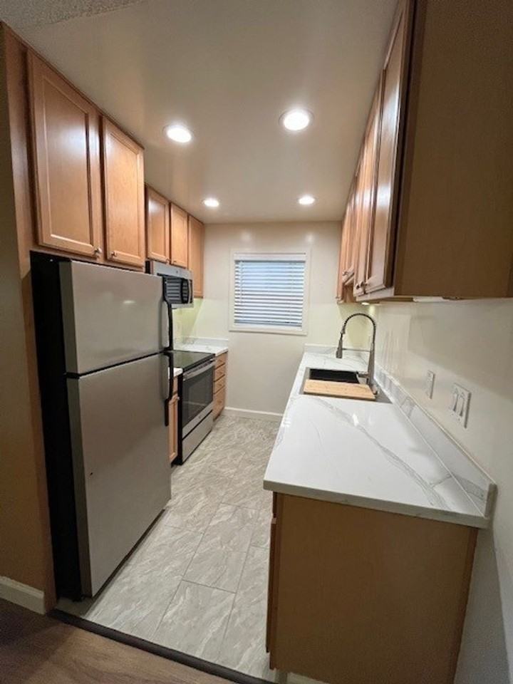 111 Cleaveland Road - Photo 5 of 15