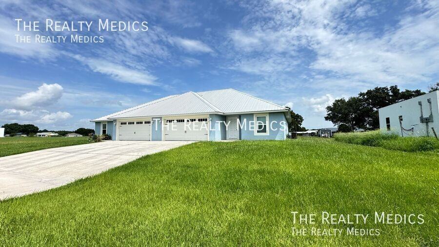 8219 Cozumel Ln - Photo 5 of 50