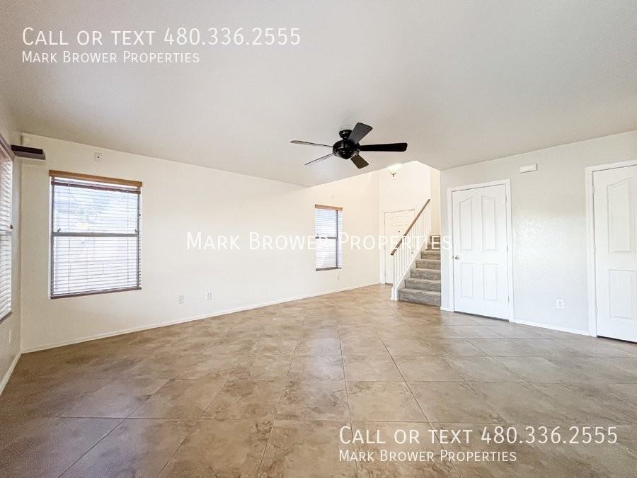 4714 E Mossman Rd - Photo 3 of 23