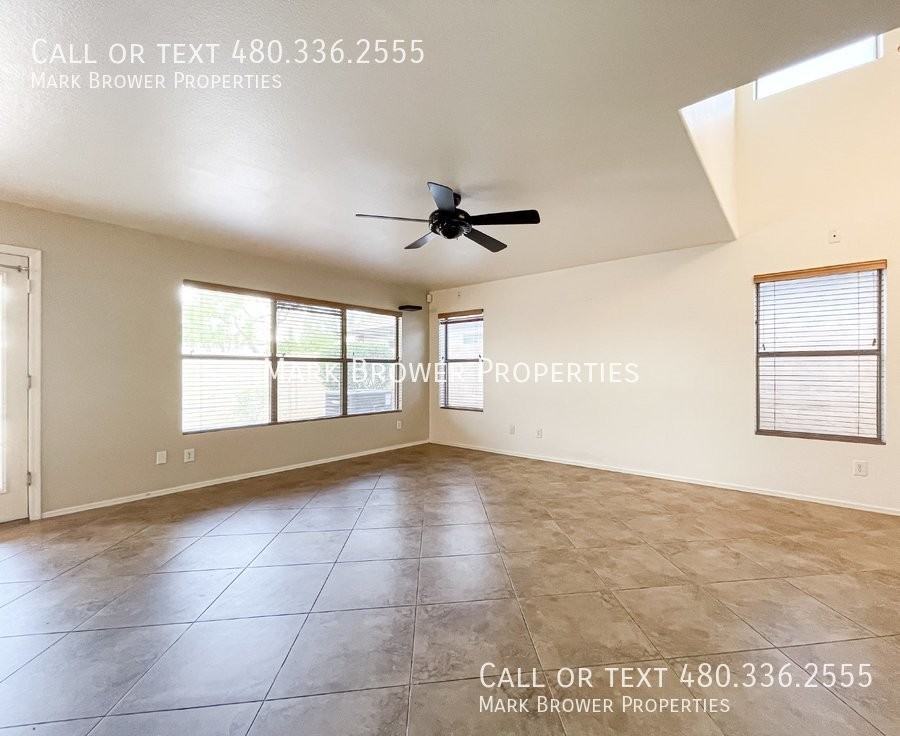 4714 E Mossman Rd - Photo 4 of 23