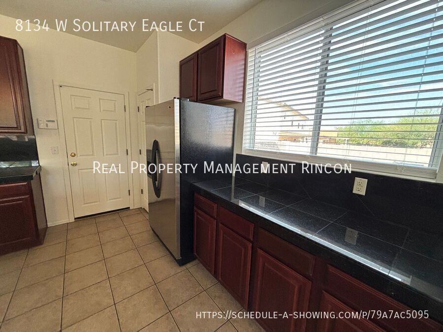 8134 W Solitary Eagle Ct - Photo 7 of 25