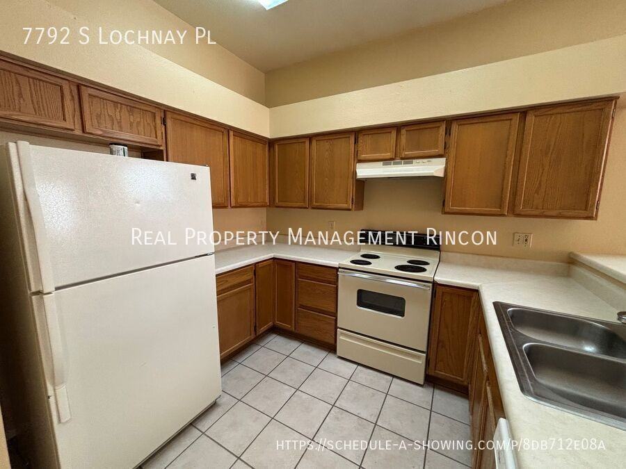 7792 S Lochnay Pl - Photo 5 of 16