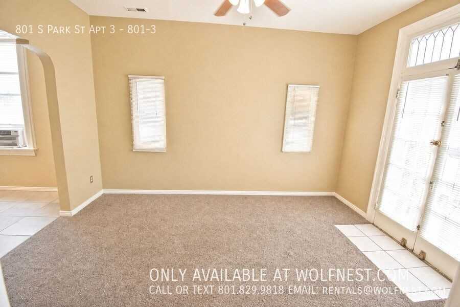 801 S Park St Apt 3 #801-3 - Photo 7 of 16
