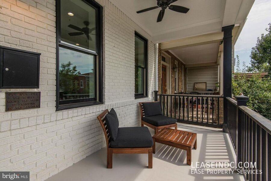 1232 I St Ne #2 - Photo 3 of 26