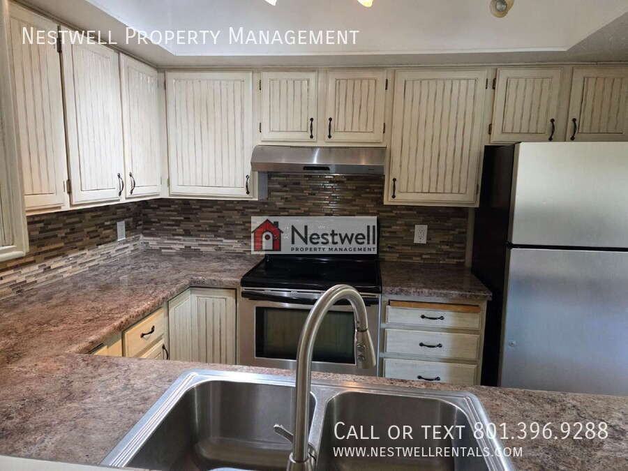 830 E Gatewood Dr - Photo 4 of 27