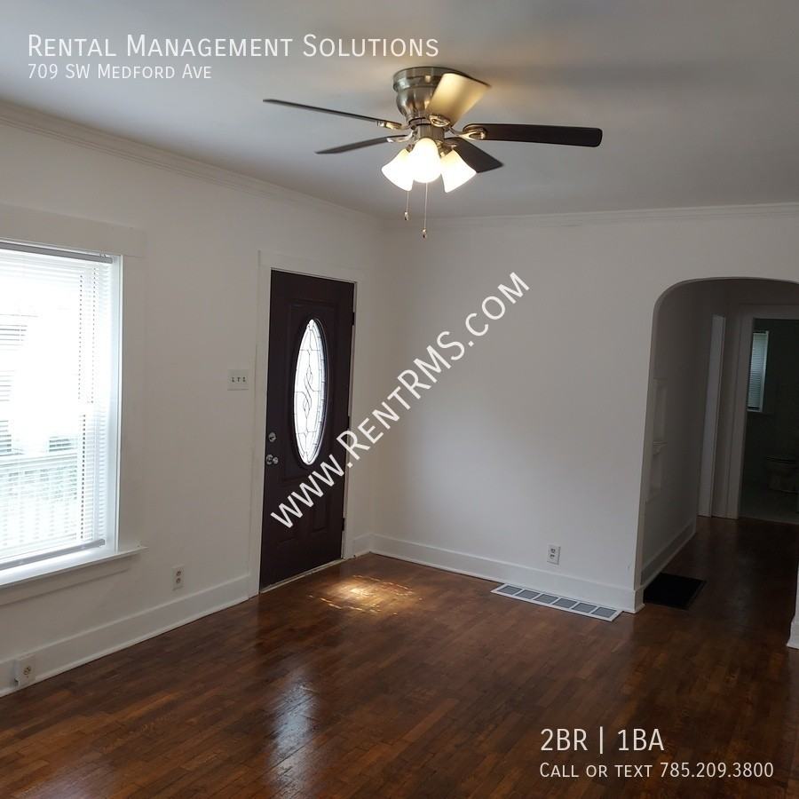 709 Sw Medford Ave - Photo 5 of 22