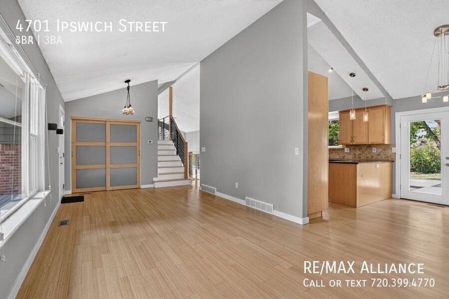 4701 Ipswich St - Photo 6 of 30