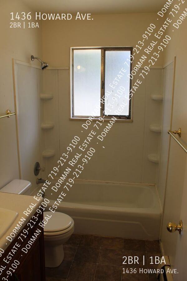 1436 Howard Ave - Photo 6 of 9