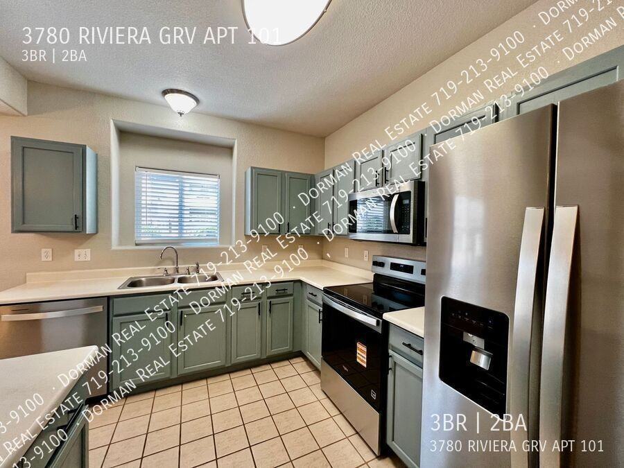 3780 Riviera Grv Apt 101 - Photo 4 of 17
