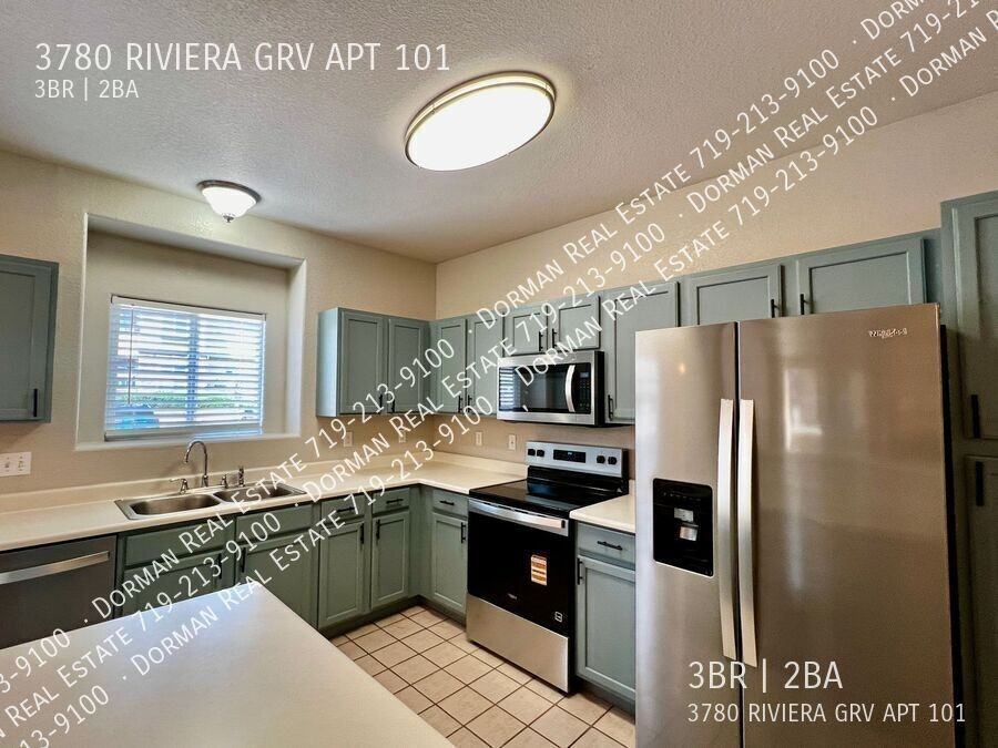 3780 Riviera Grv Apt 101 - Photo 5 of 17