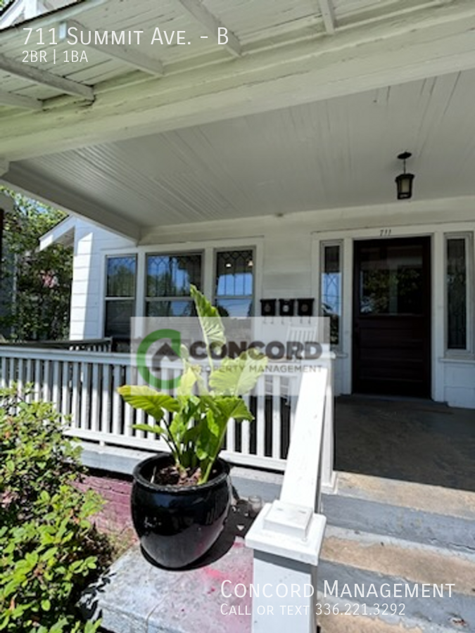 711 Summit Ave #B - Photo 2 of 18