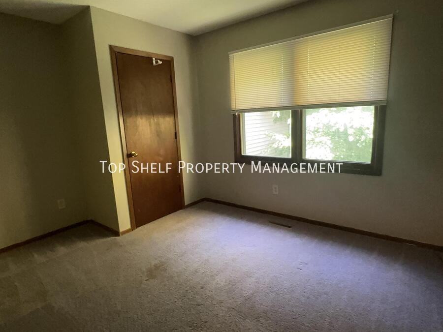 1025 6th St Nw - Photo 7 of 11