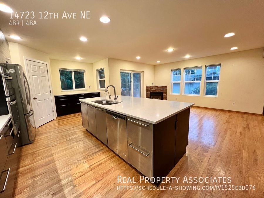 14723 12th Ave Ne - Photo 5 of 24
