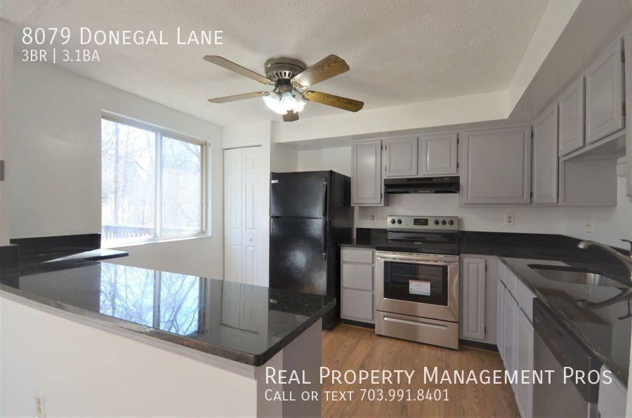 8079 Donegal Ln - Photo 2 of 33