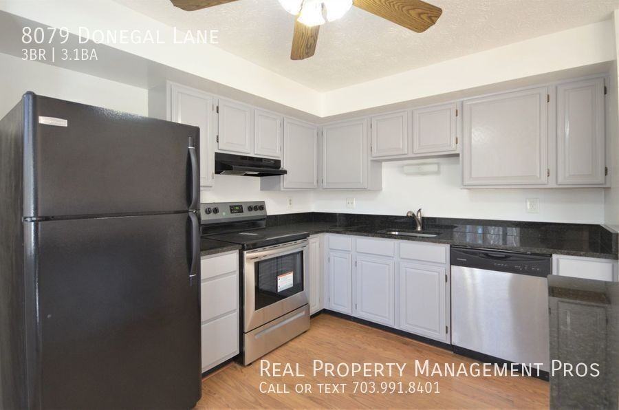 8079 Donegal Ln - Photo 3 of 33