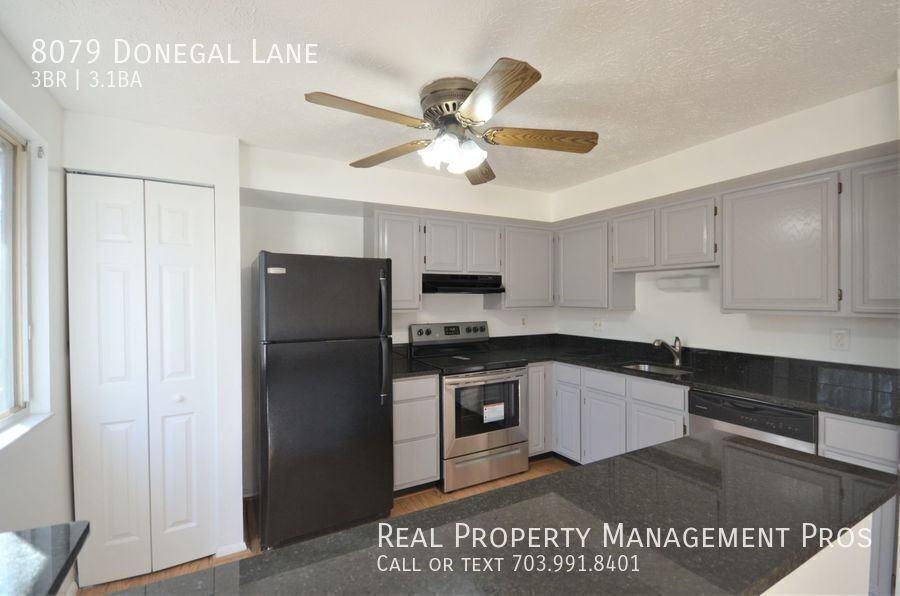 8079 Donegal Ln - Photo 4 of 33