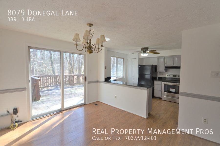 8079 Donegal Ln - Photo 7 of 33