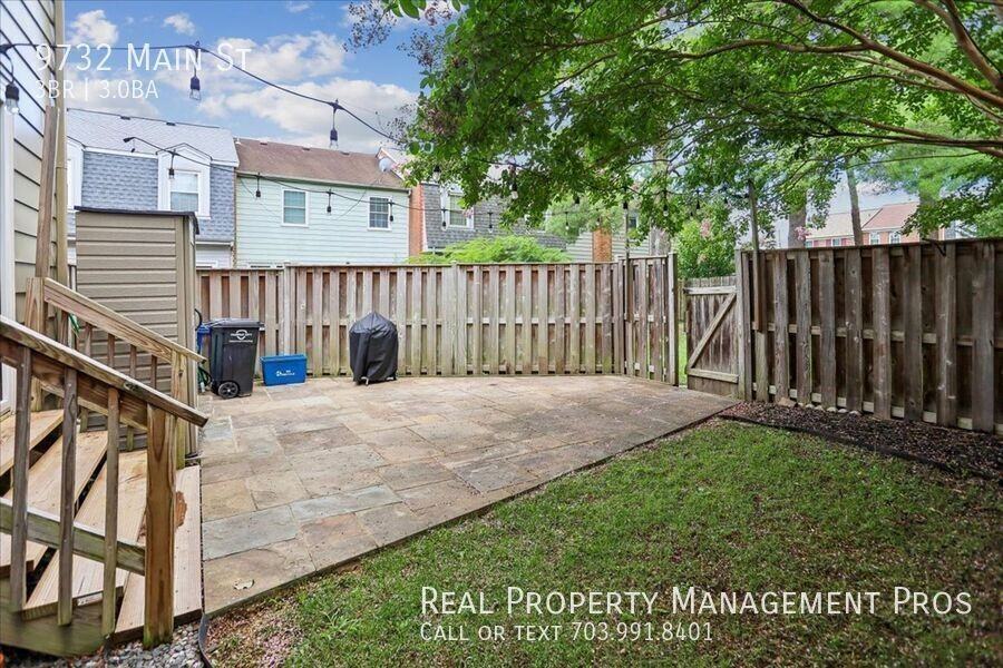 9732 Main St - Photo 4 of 50