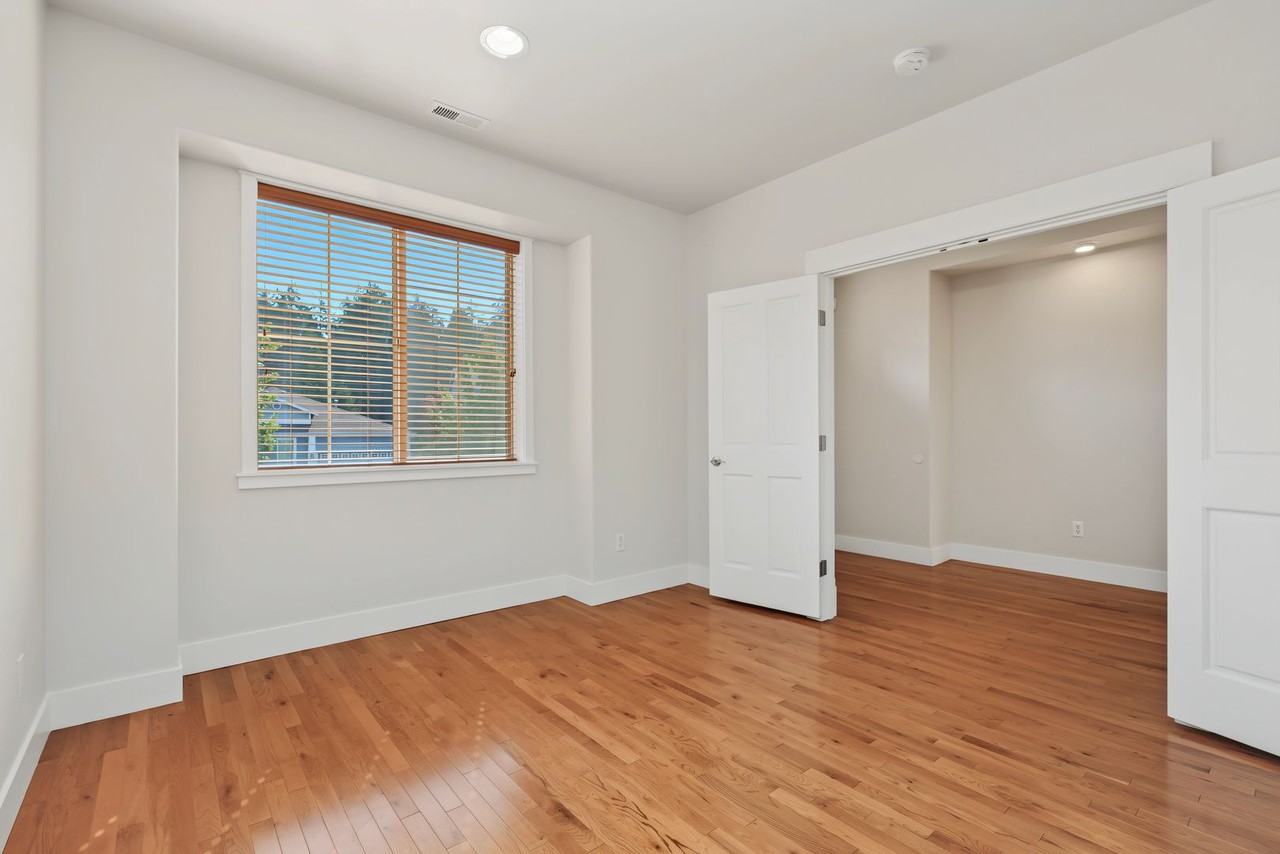 1874 Miller Dr - Photo 5 of 41