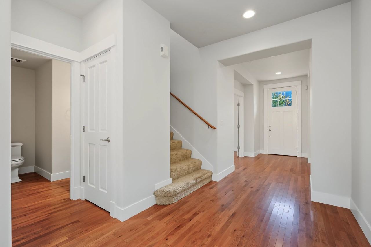 1874 Miller Dr - Photo 6 of 41