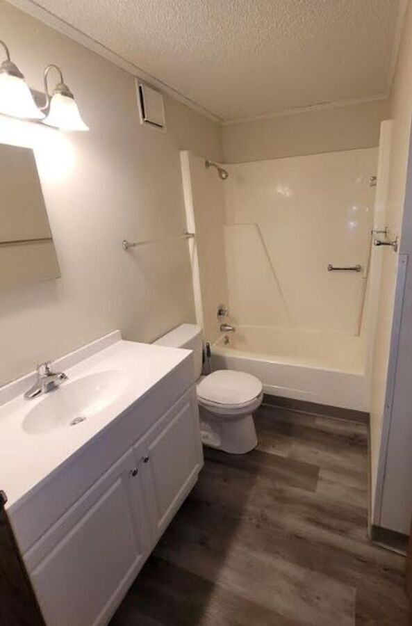 114 Cedargate Ct #114 - Photo 3 of 9