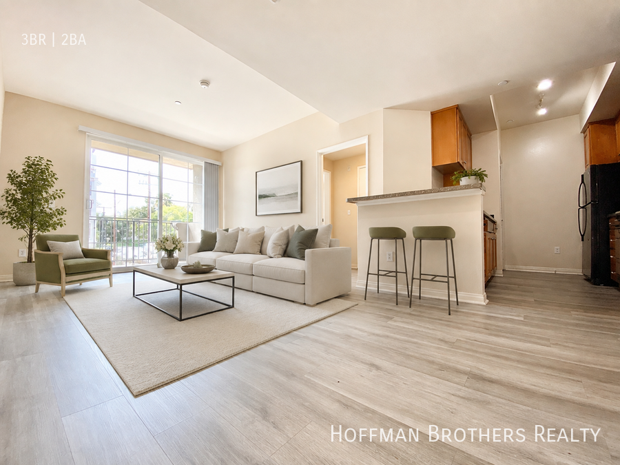 2810 S Sepulveda Blvd #302
