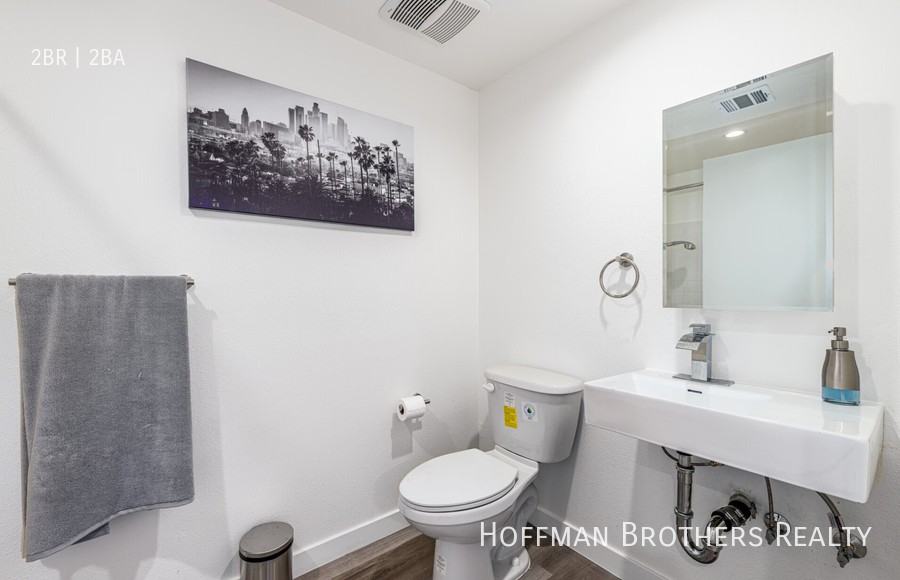 4821 Lemon Grove Ave #LG2 - Photo 7 of 37