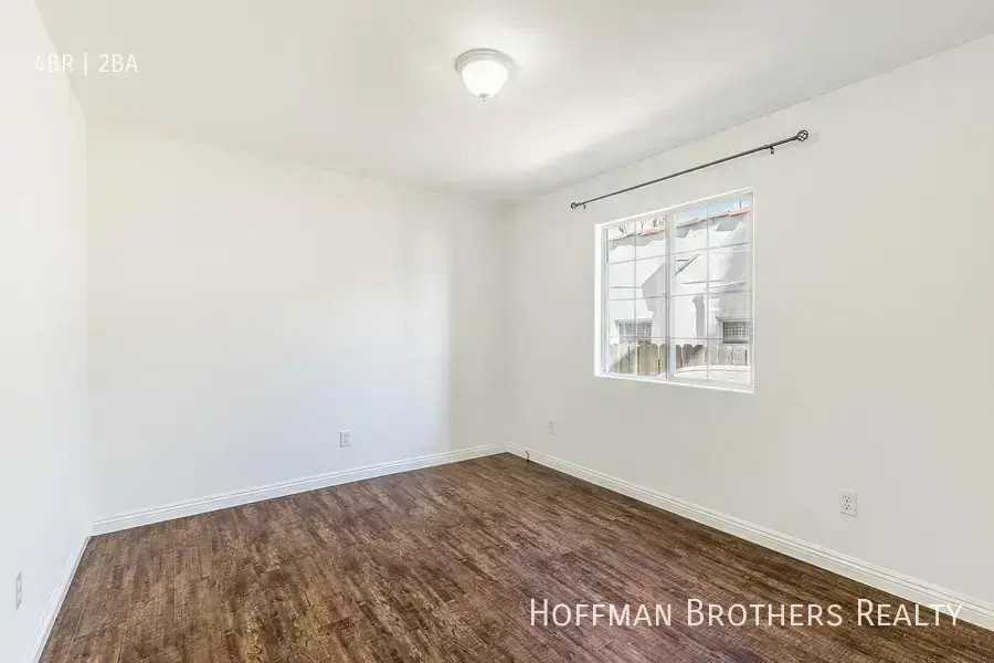 1552 S Cochran Ave - Photo 6 of 12