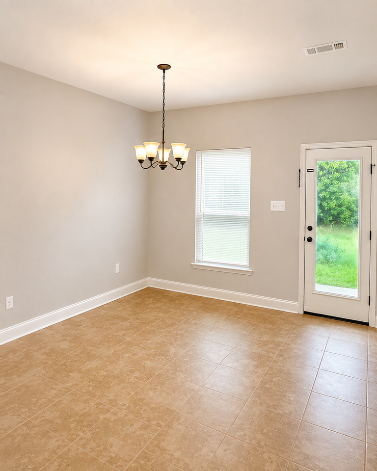 13870 Maddie Cir - Photo 4 of 16