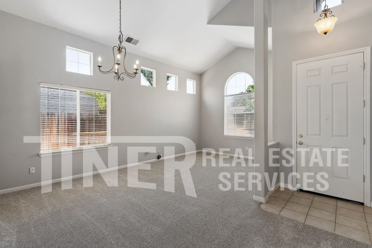 8287 Lauffer Way - Photo 6 of 31